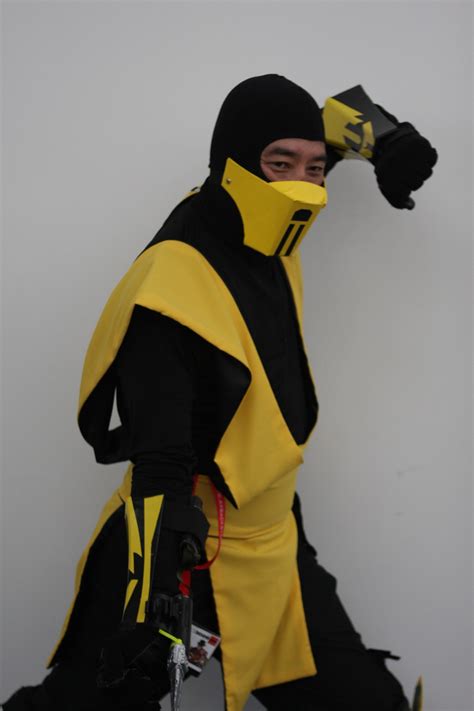 Mortal Kombat Scorpion cosplay - Obsolete Gamer