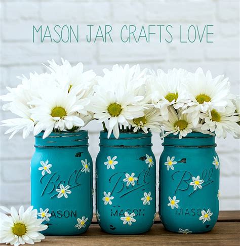 Painted Daisy Mason Jars - Mason Jar Crafts Love