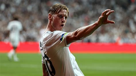 Beşiktaş tan Weghorst açıklaması