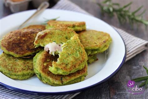 Focaccine Filanti Di Zucchine In Padella Cibo Che Passione