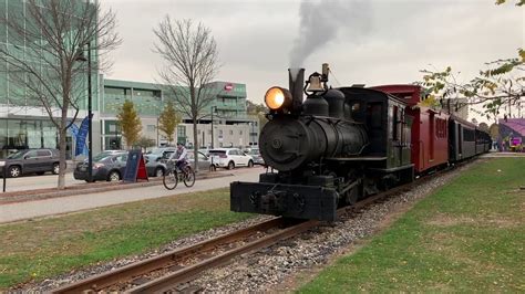 Railfanning And Riding The Maine Narrow Gauge Rrs Pumpkin Express With