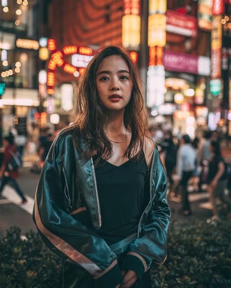 Moody Street Style Portrait Photography By Naoyuki Saikawa Poses Fotografía Fotografia