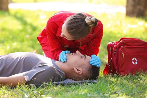 Initiative Insektengiftallergie Das Notfallset Anaphylaxie