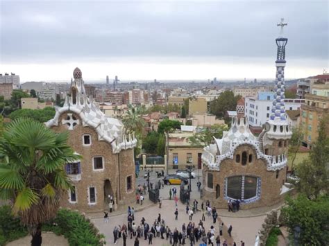 Entradas Combinadas Para La Sagrada Familia Y El Park G Ell Hellotickets