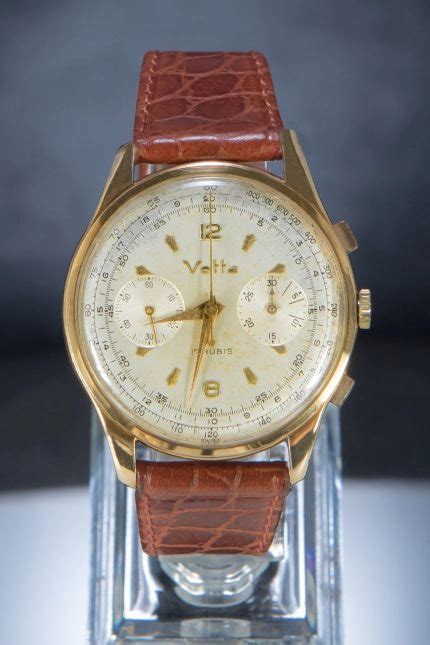 Wyler Vetta Vintage Chronograph Rare All Original Solid 18K Yellow Gold