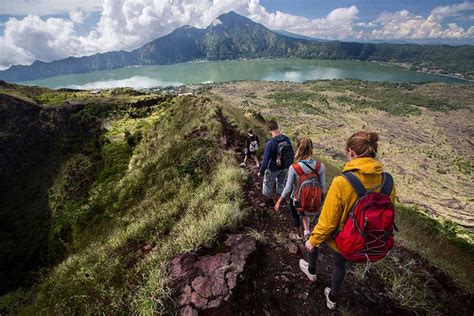 Mount Batur trekking - Bali trekking tour - Bali sunrise trekking