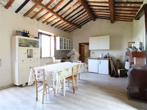 Casa Indipendente In Vendita A Montopoli Di Sabina Bocchignano Rieti