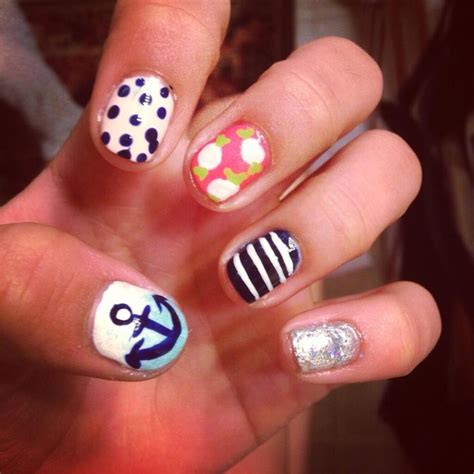 Seventeen Magazine Manicure Monday Manicure Nails Seventeen Magazine