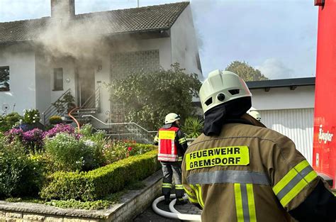 Bei Feuer Im Keller Eines Wohnhauses In Gremsdorf Entsteht Ein Hoher