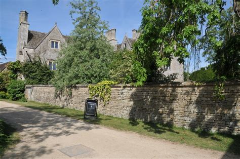 Kelmscott Manor © Philip Halling Cc By Sa20 Geograph Britain And