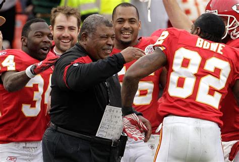 Romeo Crennel Could Earn Chiefs’ Coaching Job Long Term - The New York ...