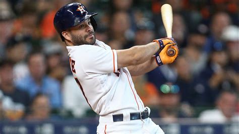 Astros Jose Altuve Wins Fifth Consecutive Silver Slugger Award