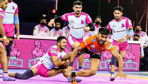 PKL 10 Clash Jaipur Pink Panthers Stop U Mumba S Winning Streak In