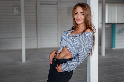 Wallpaper Model Brunette Looking At Viewer Smiling Portrait Depth Of Field Long Hair