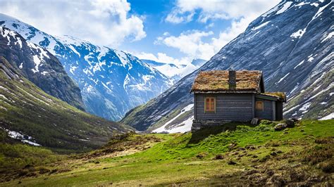 Fondos de pantalla Las Noruega paisajes montañas y casas 2560x1440 QHD