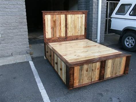 Pallet Queen Size Bed Pallets