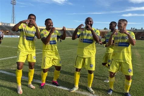 Dourados Ac Vence Oper Rio Caarapoense E Vira Turno Na Lideran A