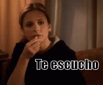 Sarah Michelle Gellar Te Escucha Atentamente Te Escucho Atenta