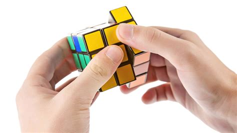 Teen Lucas Etter Solves Rubik S Cube In Less Than Five Seconds Setting