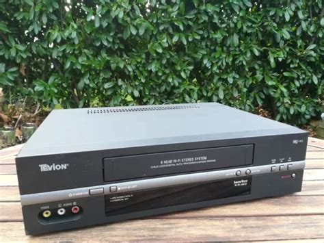 TEVION MD 2588 VHS Videorecorder 6HEAD NTSC PLAYBACK HiFi STEREO