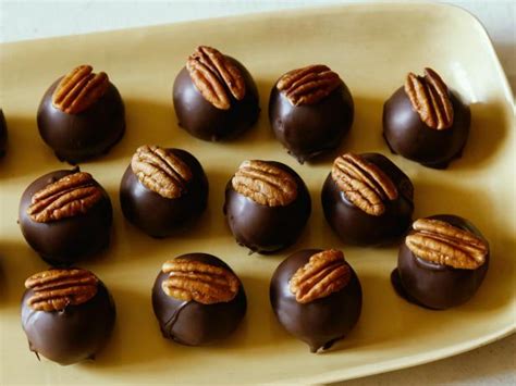 Kentucky Bourbon Balls Recipe - Kinastro