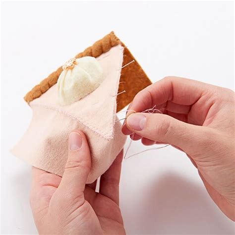 Diy Cake Pin Cushion