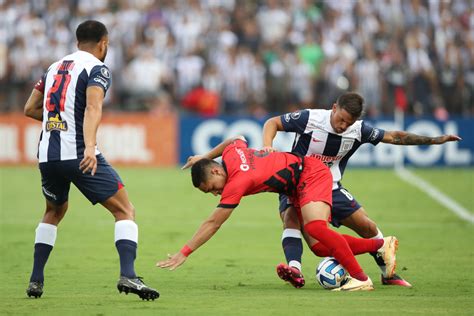 Alianza Lima Vs Athletico Paranaense Por La Copa Libertadores Galer A