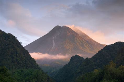 80+ Gunung Merapi Stock Photos, Pictures & Royalty-Free Images - iStock