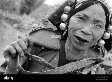 Myanmar Surroundin Of Wan La Akha Tribe Stock Photo Alamy