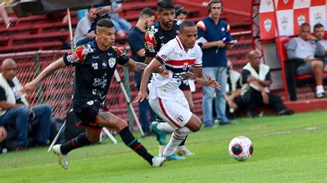 Portal O Pinga Fogo BOTAFOGO Robinho comemora gol e se coloca à