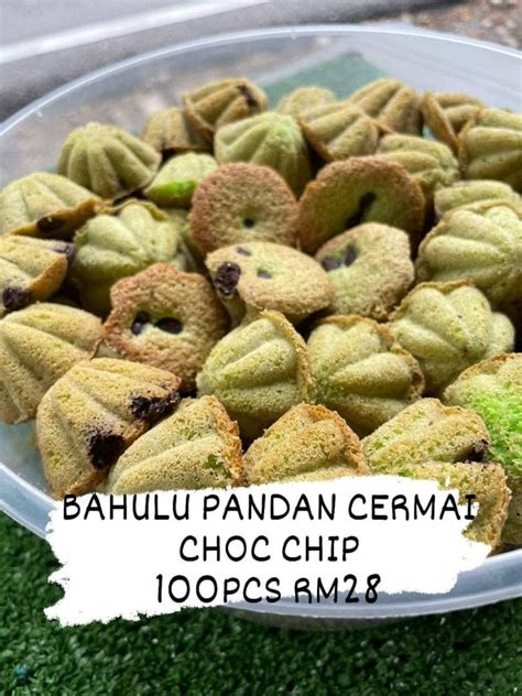 Baulu Mini Pandan Chocochip Food Drinks Local Eats On Carousell