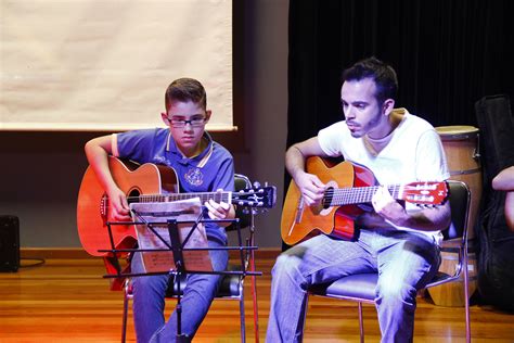 CEU das Artes encerra atividades de 2015 apresentações e