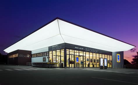 Hofer eröffnet modernisierte Filiale in St. Veit - St. Veit