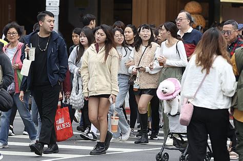 冷氣團報到今愈晚愈冷 吳德榮：明晚到後天清晨低溫10度 旅遊 聯合新聞網