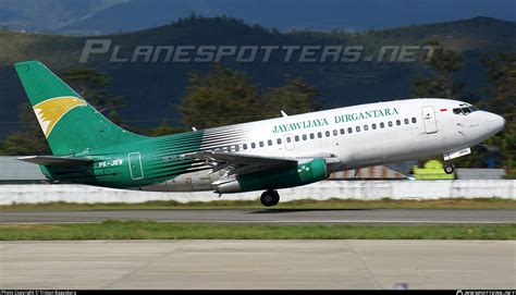 PK JRW Jayawijaya Dirgantara Boeing 737 210C Adv Photo By Tristan