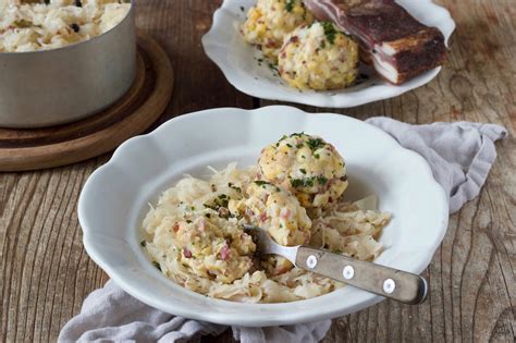 Tiroler Speckknödel Mit Sauerkraut Rezept Sweets And Lifestyle®️