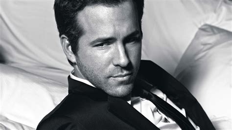 Ryan Reynolds Net Worth, Bio, Age, Height, Weight, Wife, Facts - Super ...