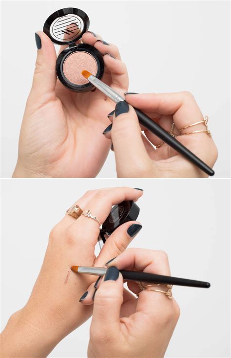 22 Genius Eyeliner Hacks Every Woman Needs To Know Eye Liner Tricks