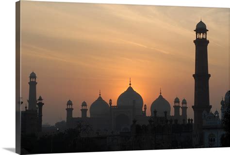 Badshahi Mosque At Sunset Lahore Pakistan Wall Art Canvas Prints