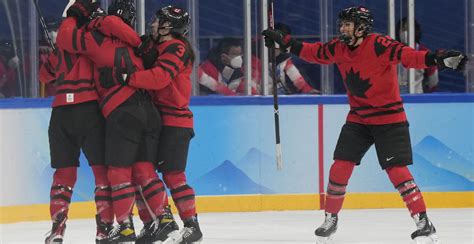 Canadian Olympic women's hockey team scores 23 goals in 2 games | Offside