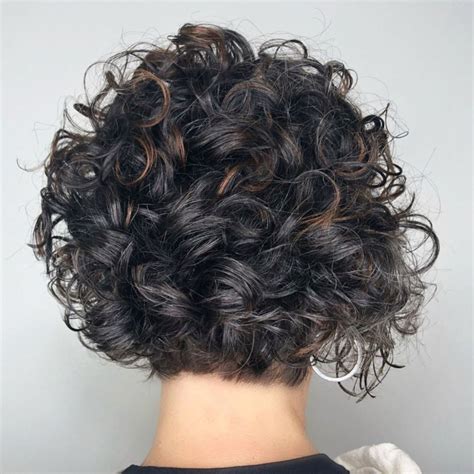 65 Different Versions Of Curly Bob Hairstyle Curly Hair Styles