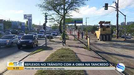 Obras na Tancredo Neves trânsito fica em meia pista e linhas de ônibus