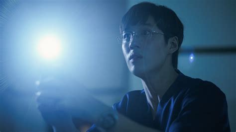 Netflix's 'Ghost Lab' trailer sees two doctors trying to find proof of an afterlife