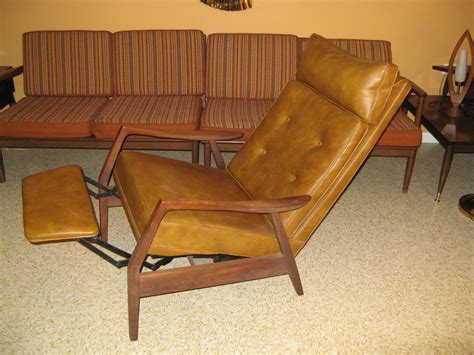 MidCenturyModernMania@gmail.com: Mid Century Modern Recliner...Very ...