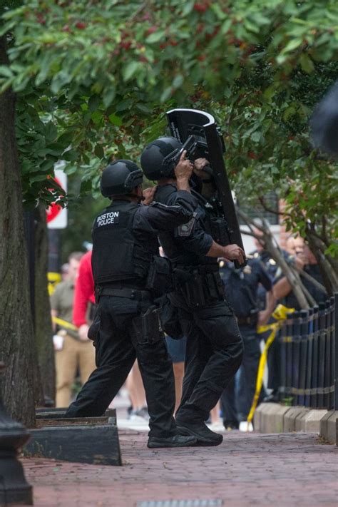 Boston Police Officer Shot In South End 2 Arrested Boston Herald