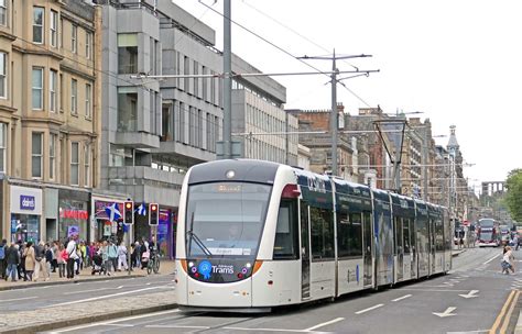 Edinburgh Trams Westbound In Princes Street Caf Urbos Flickr