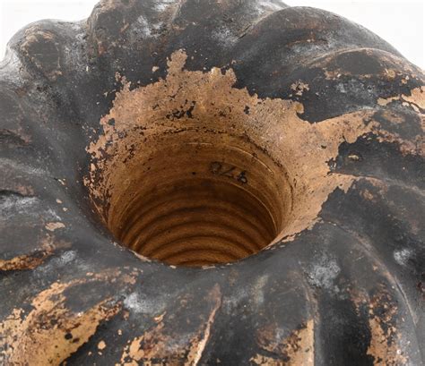 Sold Price: Colonial North Carolina Redware Pottery Bundt Cake Mold