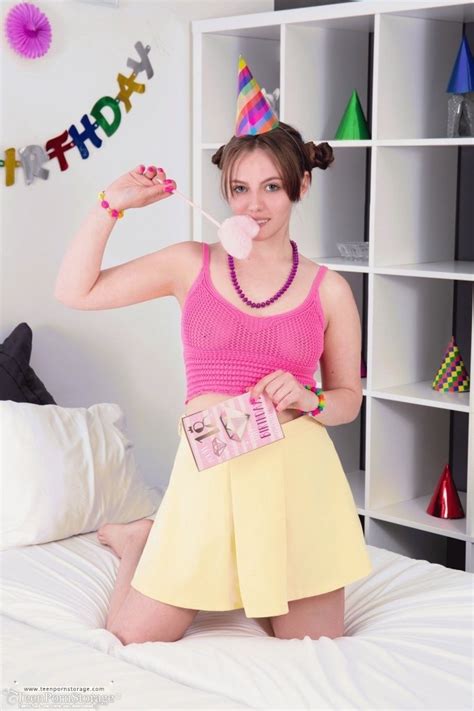 Sissy Teen Porn Storage BabeSource