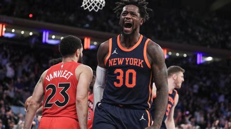 Julius Randle Taking A Step Forward With His Play Lately Yahoo Sports