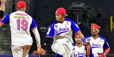 Tiburones Vence A Bravos Y Sigue Imbatible En El Round Robin Diario